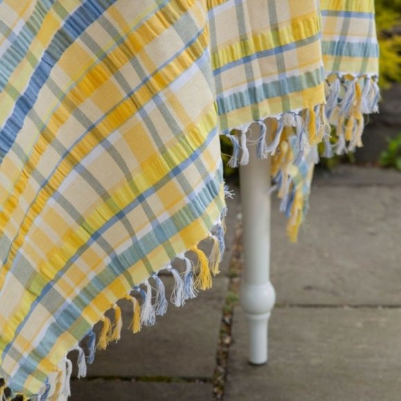 SOLD!April Cornell Seersucker Tablecloth 54x54 NWT - Picture 3 of 4